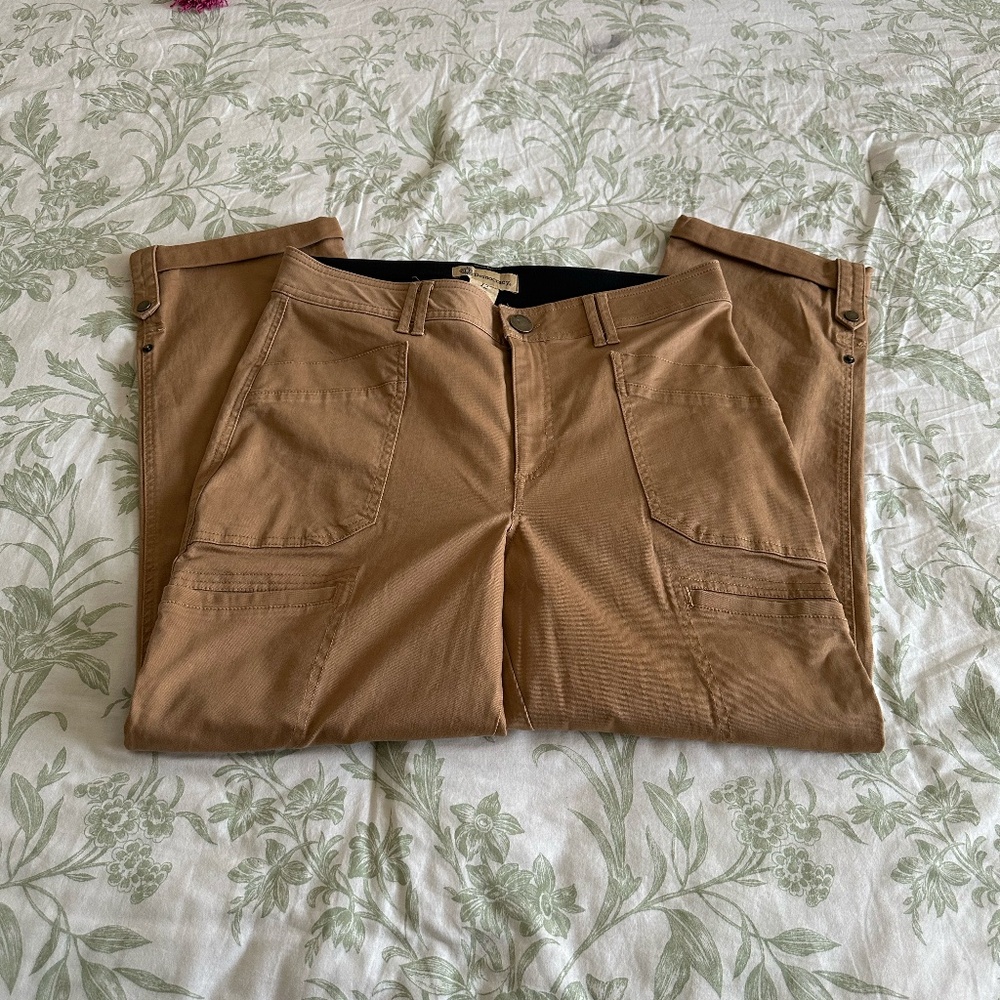 "Ab"solution® High Rise Roll Cuff Petite Cargo Utility Pant